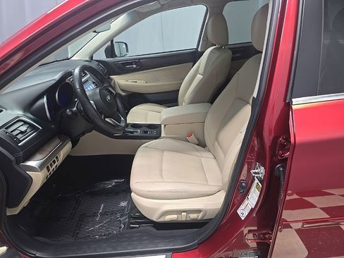Used 2018 Subaru Outback 2.5i Limited image 16