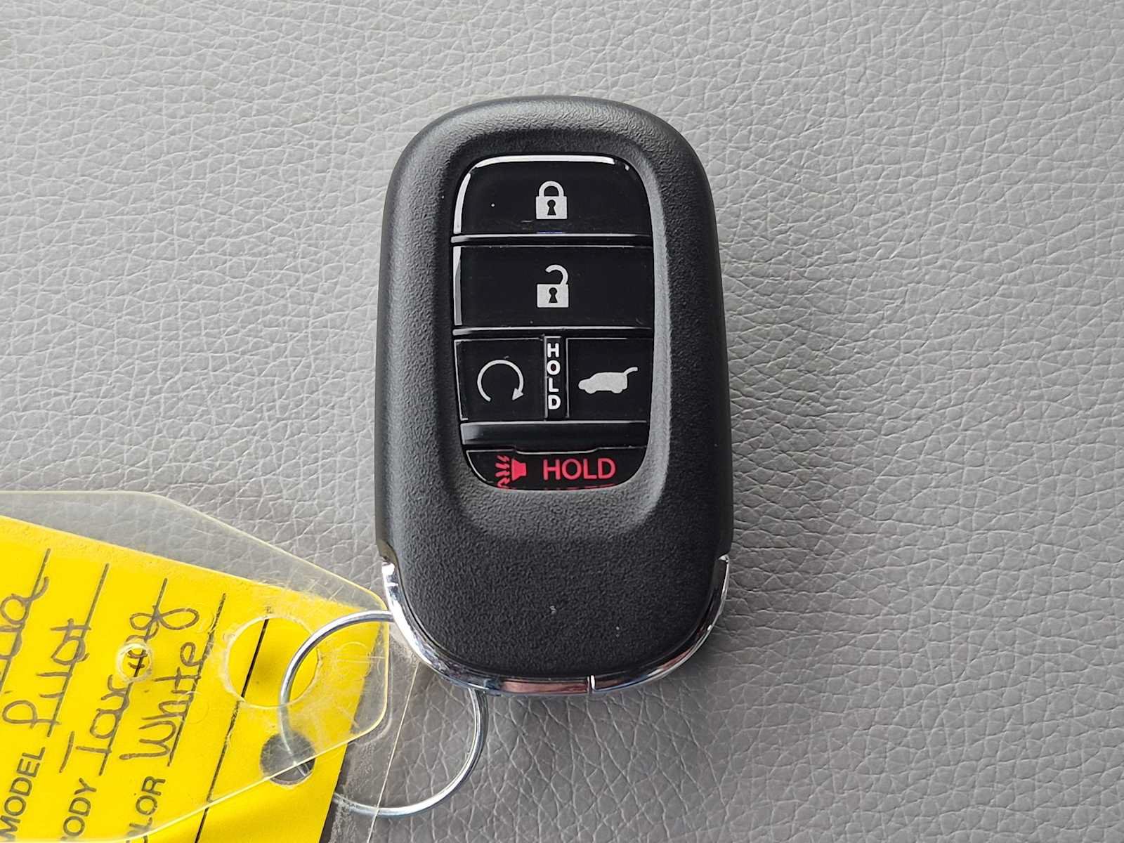 Certified 2025 Honda Pilot Touring image 33