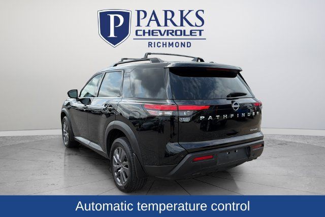Used 2023 Nissan Pathfinder SV AWD/4WD image 5