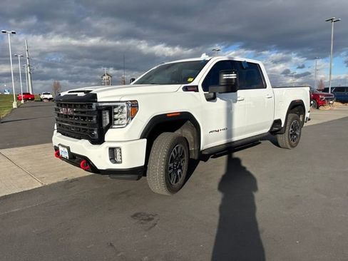 Used 2023 GMC Sierra 3500 AT4 w/ Driver Alert Package I image 7