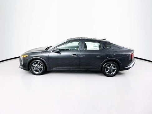 New 2026 Kia K4 FWD image 8