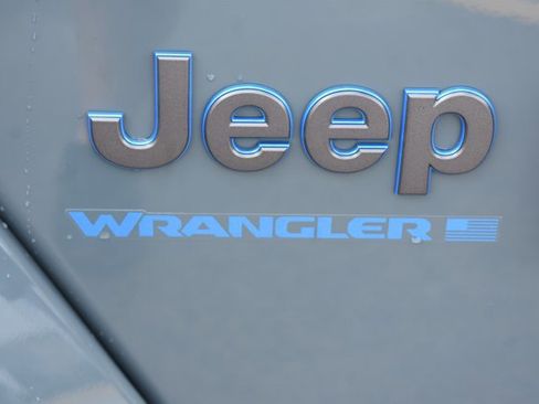 Used 2024 Jeep Wrangler Unlimited AWD/4WD image 12