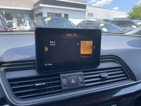 Used 2020 Audi Q5 2.0T Premium AWD/4WD image 28