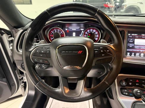 Used 2015 Dodge Challenger R/T w/ Quick Order Package 28B R/T RWD image 18