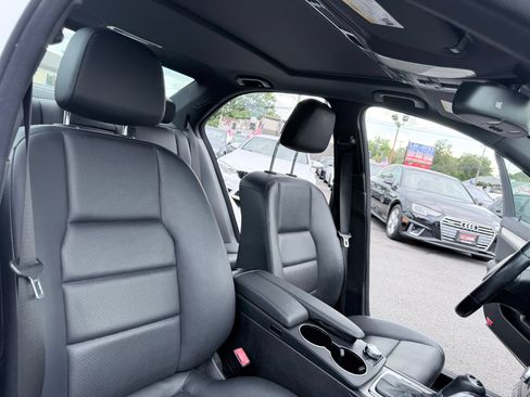 Used 2013 Mercedes-Benz C 300 4MATIC Sedan image 17
