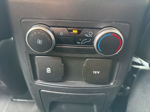 Certified 2022 Ford Explorer XLT w/ Equipment Group 202A image 18