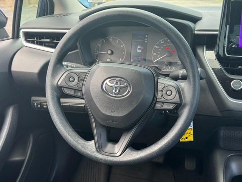 Used 2024 Toyota Corolla LE FWD image 17