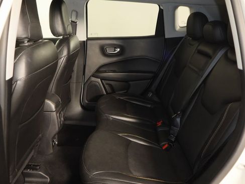 Used 2019 Jeep Compass Latitude w/ Popular Equipment Group image 17