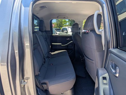 Certified 2023 Nissan Frontier SV w/ SV Convenience Package AWD/4WD image 16