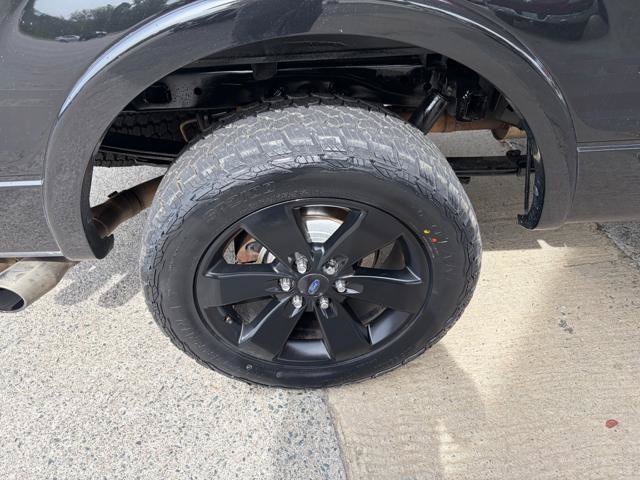 Used 2014 Ford F150 FX4 w/ Equipment Group 402A Luxury AWD/4WD image 27