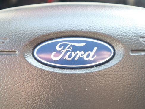 Used 2017 Ford Transit 250 130 Low Roof image 39