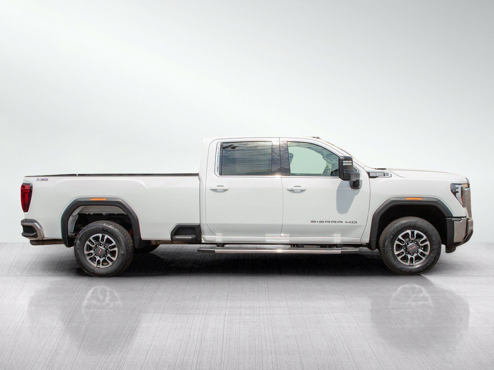 Used 2024 GMC Sierra 2500 SLE AWD/4WD image 6