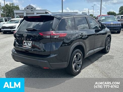 Used 2025 Nissan Rogue SV FWD image 5