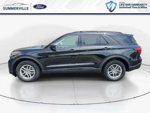 New 2026 Ford Explorer Active RWD image 8