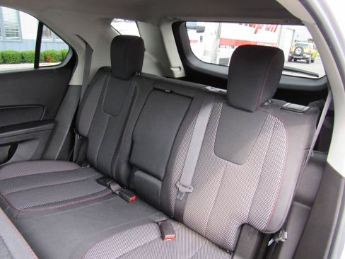 Used 2017 Chevrolet Equinox LT AWD/4WD image 39