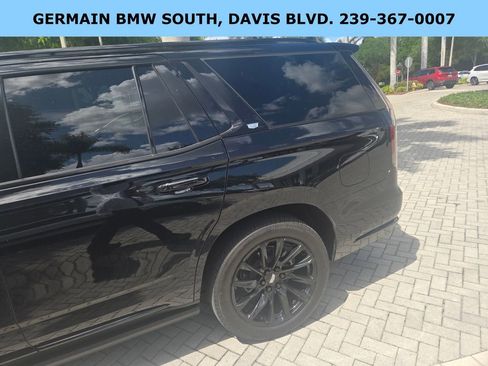 Used 2023 Cadillac Escalade Sport Platinum w/ LPO, ONYX Package image 7