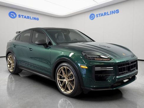 Used 2025 Porsche Cayenne Turbo GT AWD/4WD image 14