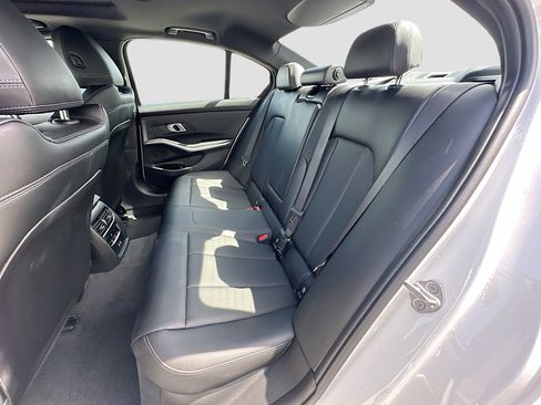 Certified 2025 BMW 330i Sedan w/ M Sport Package RWD image 25