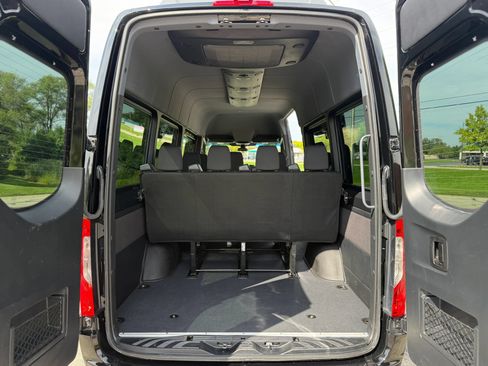 Used 2025 Mercedes-Benz Sprinter 2500 image 13