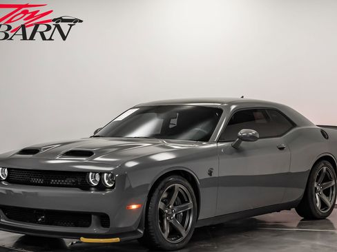 Used 2023 Dodge Challenger SRT Hellcat image 1