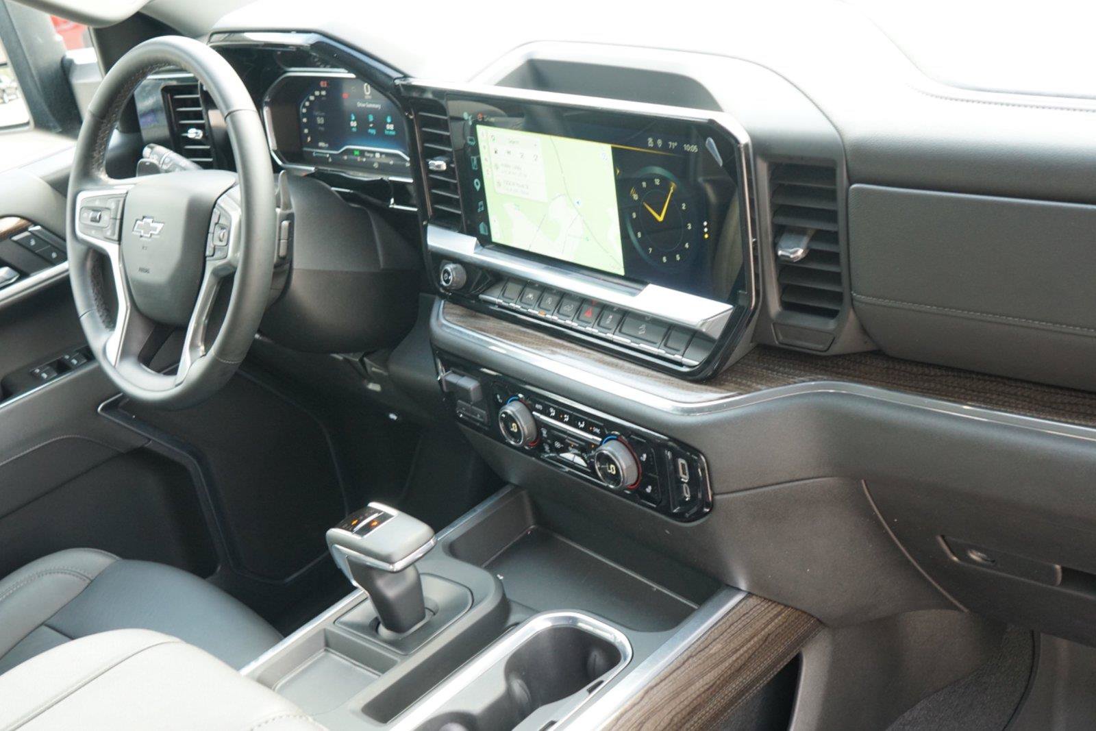 Used 2025 Chevrolet Silverado 1500 RST AWD/4WD image 28