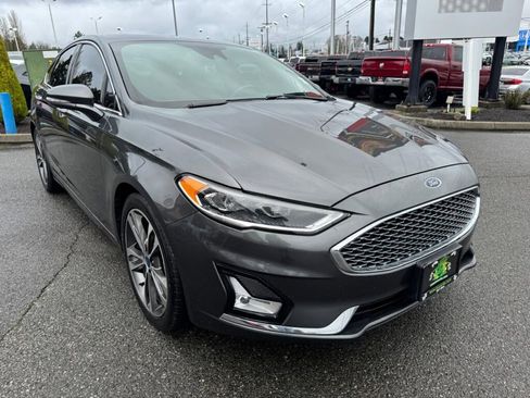 Used 2020 Ford Fusion Titanium image 8