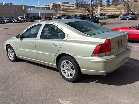 Used 2005 Volvo S60 2.5T image 3