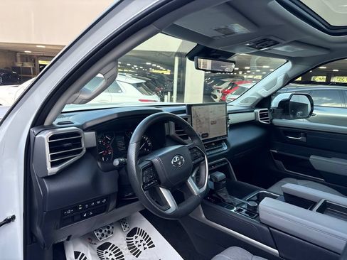 Used 2022 Toyota Tundra Limited w/ TRD Off-Road Package AWD/4WD image 12