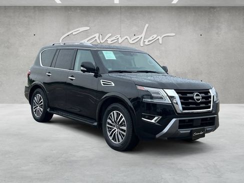 Used 2024 Nissan Armada SL RWD image 2
