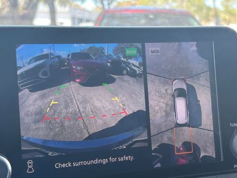 Used 2022 Nissan Rogue SL image 19