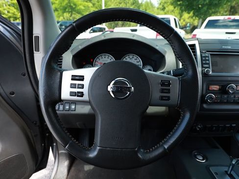 Used 2021 Nissan Frontier PRO-4X w/ Pro-4x Utility Package AWD/4WD image 11