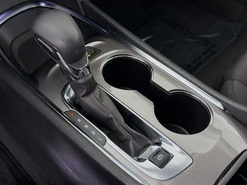 Used 2025 Chevrolet Malibu LT FWD image 19