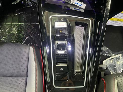 New 2025 Volkswagen GTI SE image 15