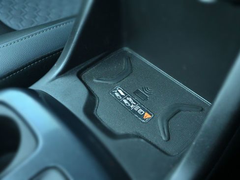 Used 2019 Chevrolet Colorado Z71 image 36