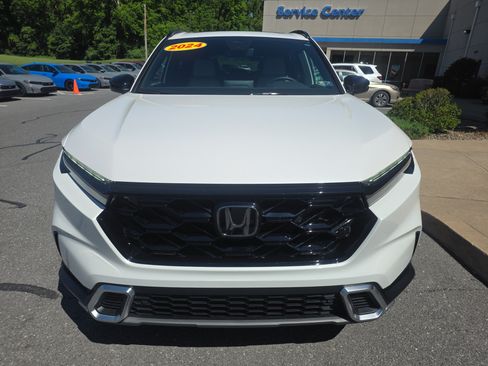 Used 2024 Honda CR-V Sport Touring image 2