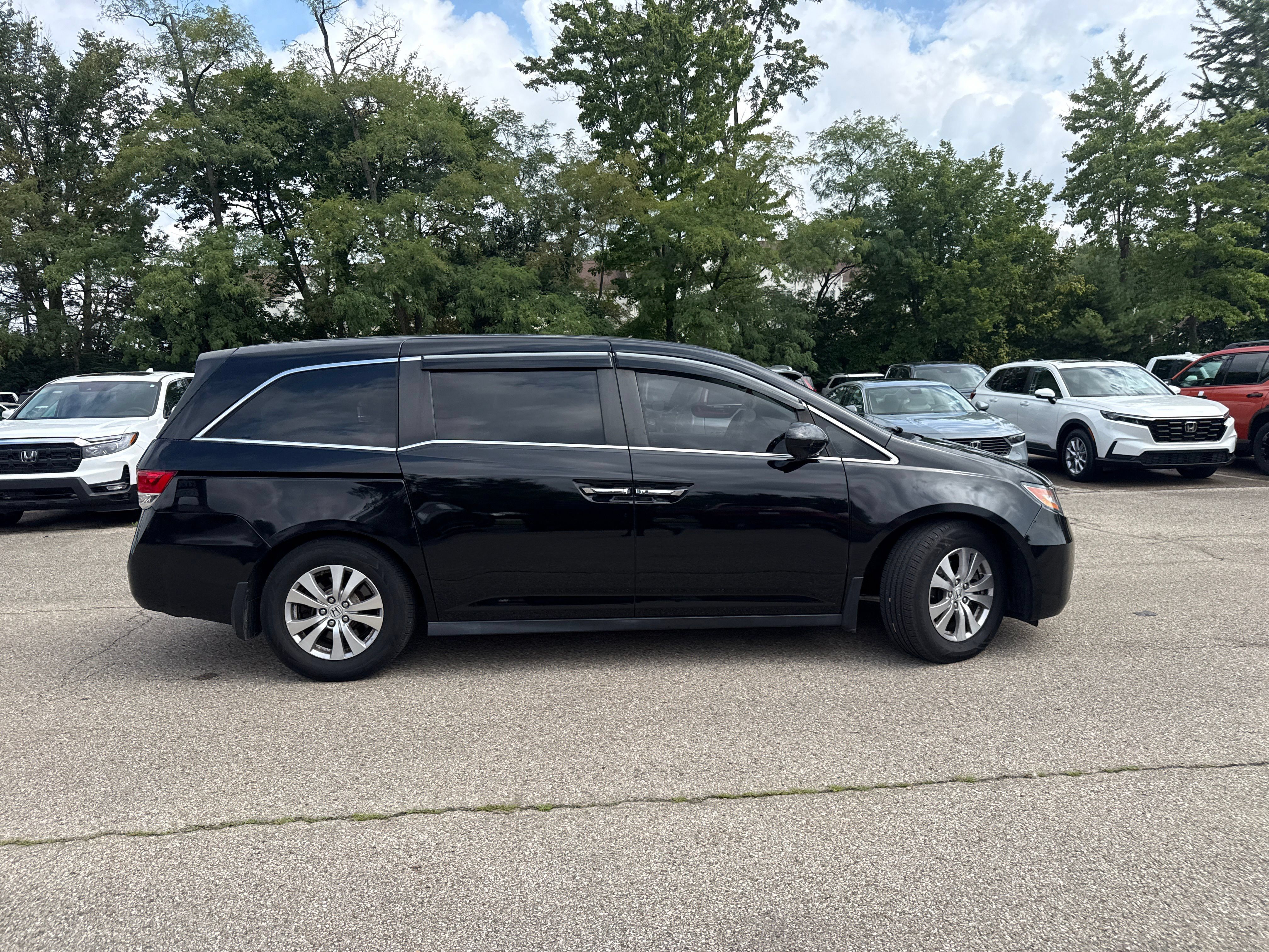 Used 2016 Honda Odyssey EX-L image 2