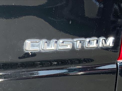 Used 2020 Chevrolet Silverado 2500 Custom w/ Custom Value Package AWD/4WD image 10