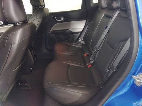 Used 2025 Jeep Compass Limited w/ Elite Group image 14