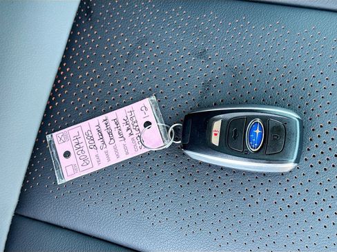 Certified 2025 Subaru Crosstrek 2.5i Limited w/ Crosstrek Mirror Package image 41