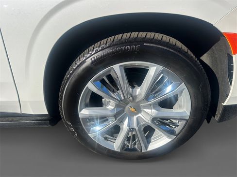 Used 2024 Chevrolet Tahoe High Country image 16