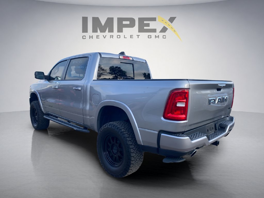 Used 2025 RAM 1500 Big Horn AWD/4WD image 3