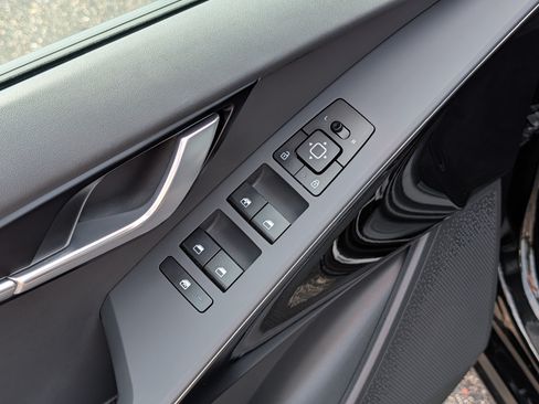 Certified 2024 Kia Niro EX w/ EX Cold Weather Package FWD image 19