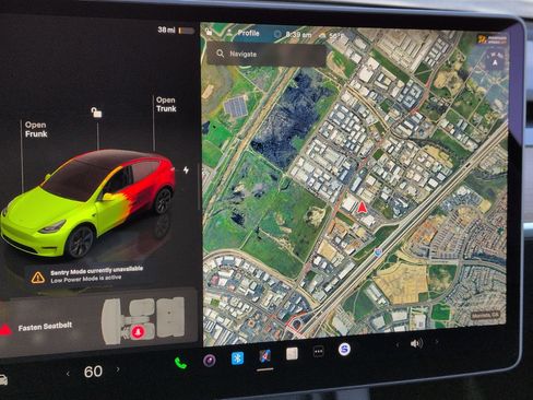 Used 2024 Tesla Model Y 2WD image 24