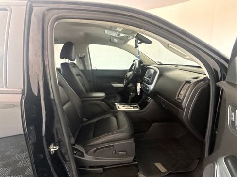 Used 2018 Chevrolet Colorado LT AWD/4WD image 38