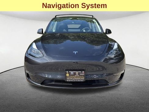 Used 2025 Tesla Model Y Long Range AWD/4WD image 4
