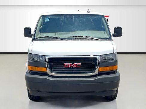 Used 2025 GMC Savana 2500 w/ Driver Convenience Package RWD image 2