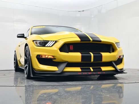 Used 2017 Ford Mustang Shelby GT350R w/ GT350R Equipment Group 920A image 46