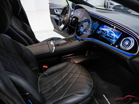 Used 2022 Mercedes-Benz EQS AMG 4MATIC image 11