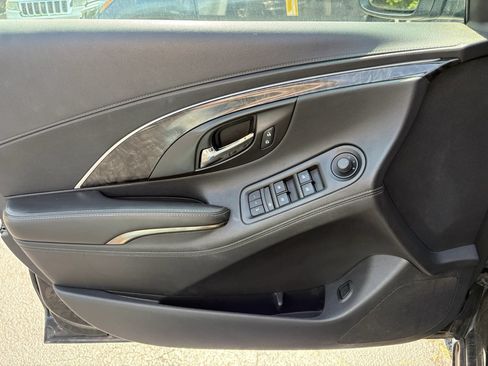 Used 2016 Buick LaCrosse Leather FWD image 10