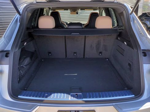 Certified 2026 Porsche Cayenne AWD/4WD image 21